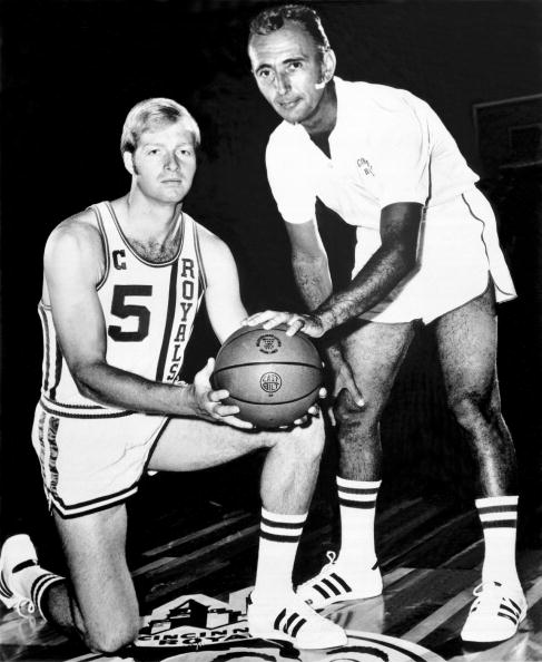 新审视他在 新审视他在